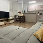 Cozy Deluxe King - Coresi Avantgarden 公寓 *